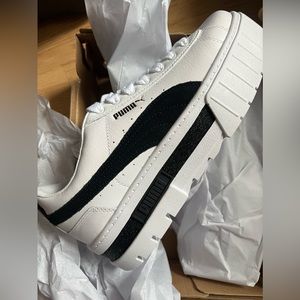 Platform Pumas